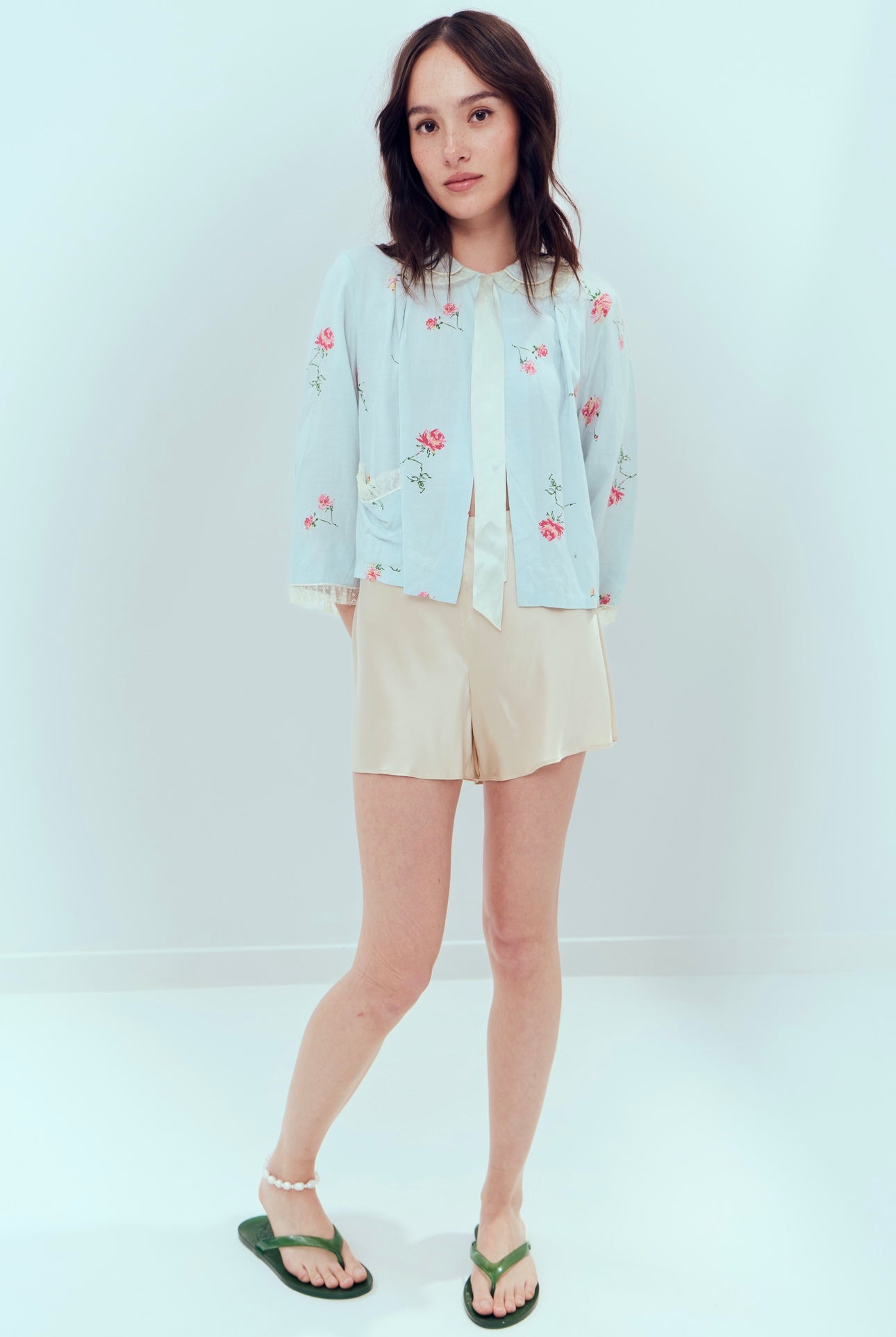 1960s floral baby blue bed jacket